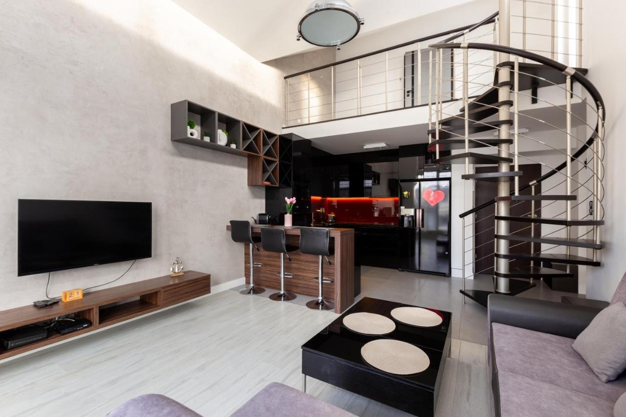 Janki Bryla Two-Level Apartment Гдиня Екстериор снимка