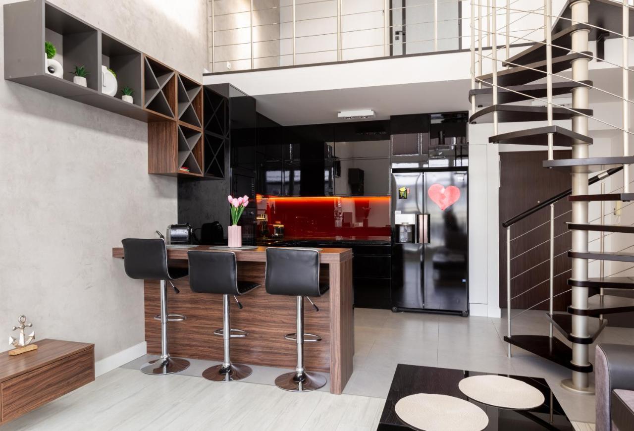 Janki Bryla Two-Level Apartment Гдиня Екстериор снимка